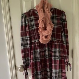 Girls dress with neck wrap!